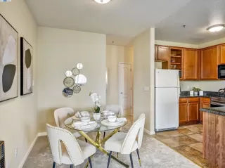 Photo #6: 41049919 Listing