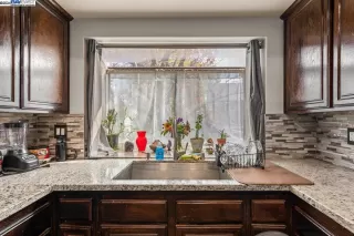 Photo #2: 41049975 Listing