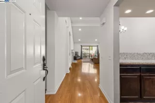 Photo #4: 41049975 Listing