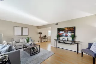 Photo #1: 41050004 Listing 