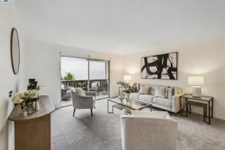 Photo #2: 41050010 Listing