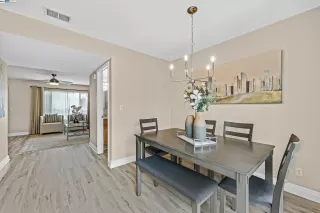 Photo #5: 41050013 Listing