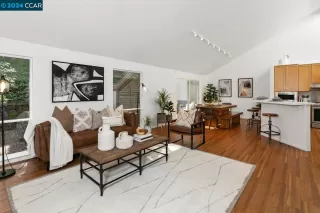 Photo #2: 41050088 Listing 