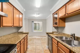 Photo #5: 41050112 Listing