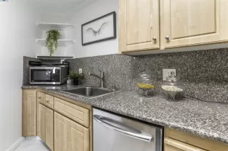 Photo #5: 41050143 Listing