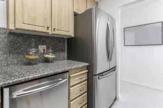 Photo #6: 41050143 Listing