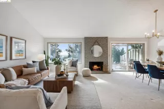 Photo #6: 41050172 Listing