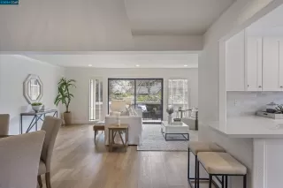 Photo #5: 41050175 Listing