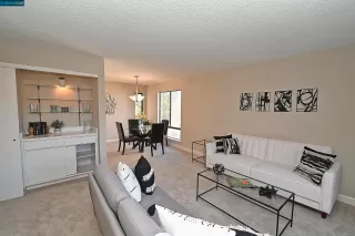 Photo #2: 41050178 Listing 