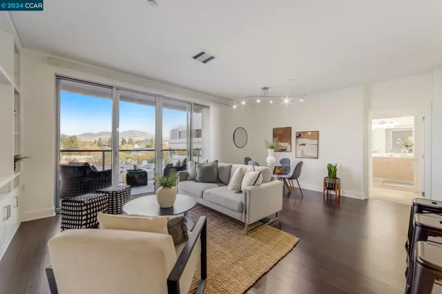 MLS: 41050329 Condo For Sale