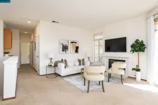 Photo #4: 41050356 Listing