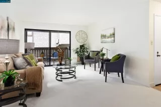 Photo #4: 41050378 Listing