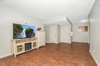 Photo #2: 41050403 Listing