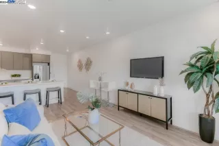 Photo #5: 41050420 Listing 