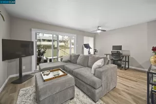 Photo #2: 41050462 Listing 