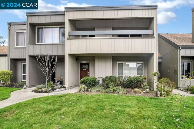 MLS: 41050492 Condo For Sale