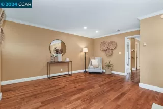 Photo #4: 41050492 Listing 