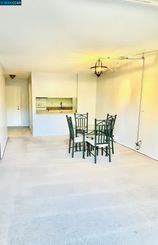 Photo #1: 41050505 Listing 