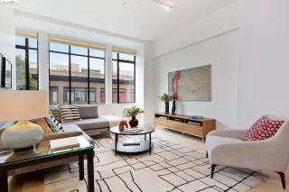 Photo #2: 41050561 Listing