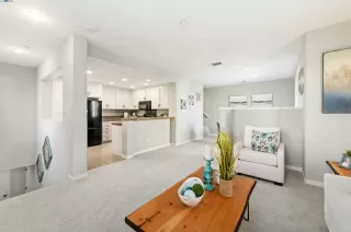 Photo #4: 41050573 Listing