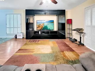 Photo #2: 41050672 Listing