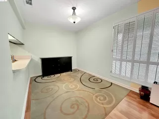 Photo #4: 41050672 Listing