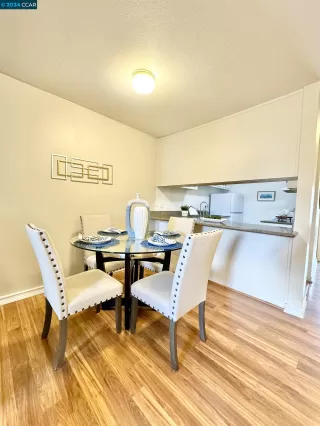 Photo #2: 41050687 Listing