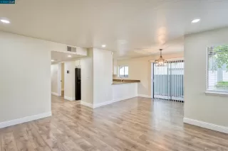 Photo #6: 41050696 Listing