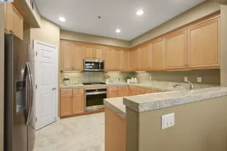 Photo #6: 41050783 Listing