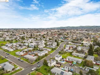 Photo #5: 41050789 Listing