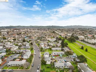 Photo #6: 41050789 Listing