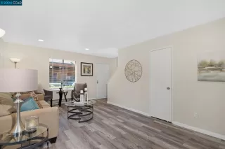 Photo #6: 41050828 Listing