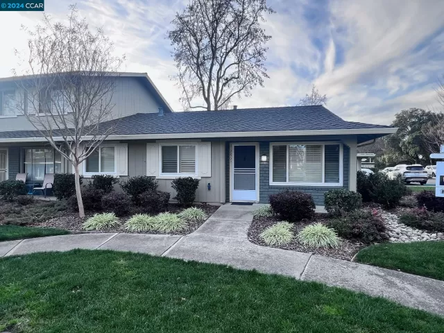 MLS: 41050937 Condo For Sale