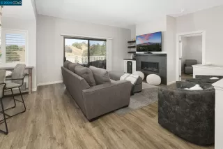 Photo #6: 41050940 Listing