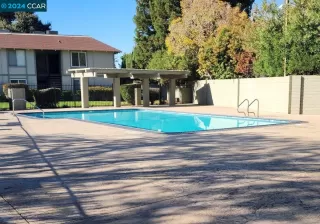 Photo #2: 41050954 Listing