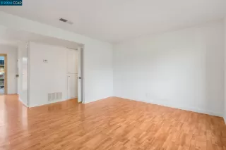 Photo #4: 41051074 Listing