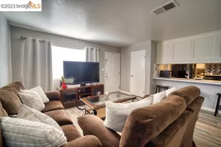 Photo #1: 41051110 Listing