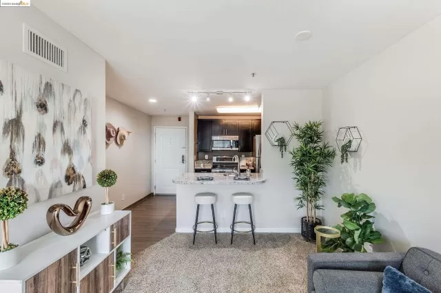 MLS: 41051162 Condo For Sale