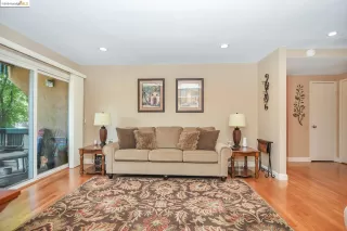 Photo #6: 41051183 Listing