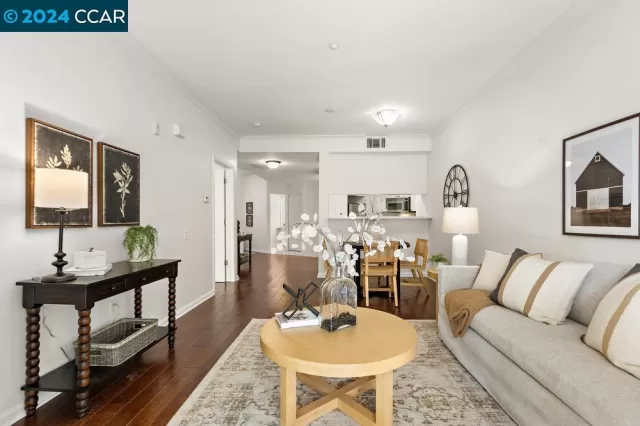MLS: 41051235 Condo For Sale