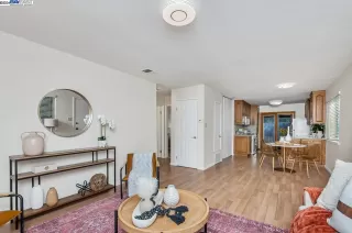 Photo #2: 41051236 Listing