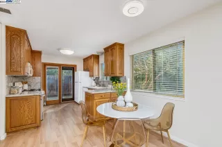 Photo #4: 41051236 Listing