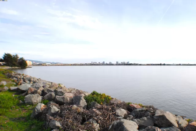 MLS: 41051258 Condo For Sale
