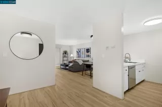 Photo #1: 41051322 Listing 