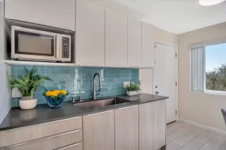 Photo #6: 41051356 Listing 