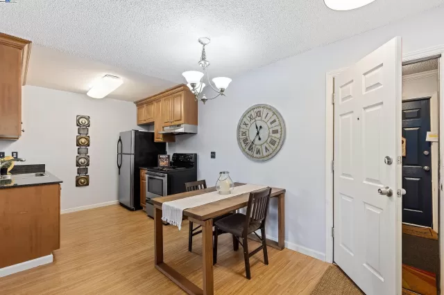 MLS: 41051369 Condo For Sale