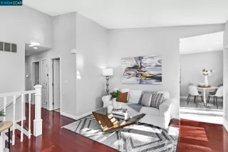 Photo #5: 41051380 Listing