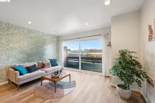 Photo #2: 41051384 Listing