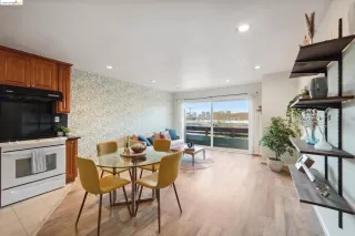 Photo #6: 41051384 Listing