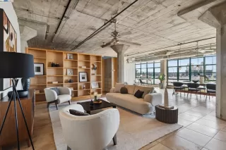 More Details about MLS # 41051427 : 737 2ND ST # 307